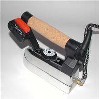 Žehlička ůzká model DA