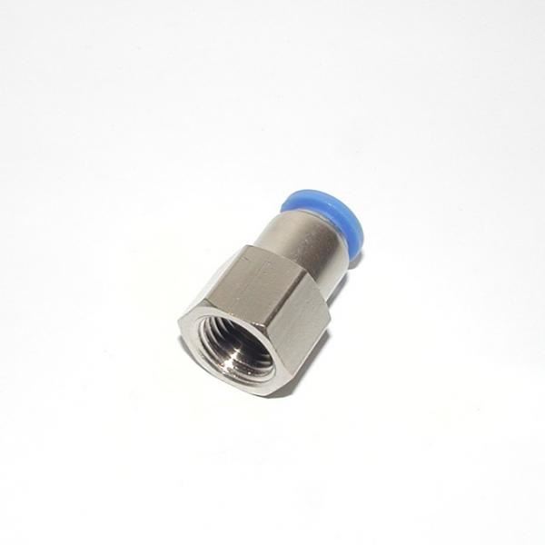 Nástrčná spojka pro hadici 8 mm